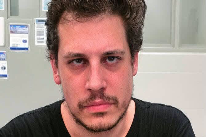 Far-right commentator Milo Yiannopoulos who championed aggressive deportations is arrested by ICE at New Orleans airport