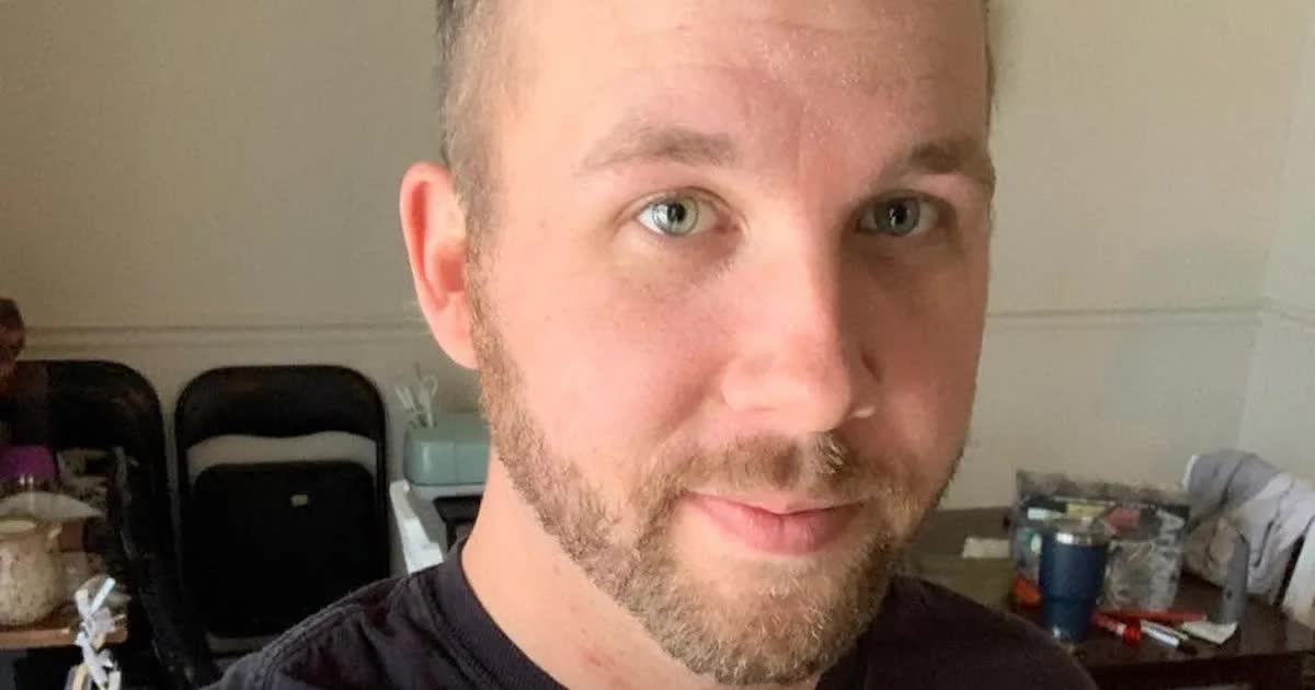 Gwynedd Square Elementary teacher posed as minor on Snapchat to target 25 young girls: feds