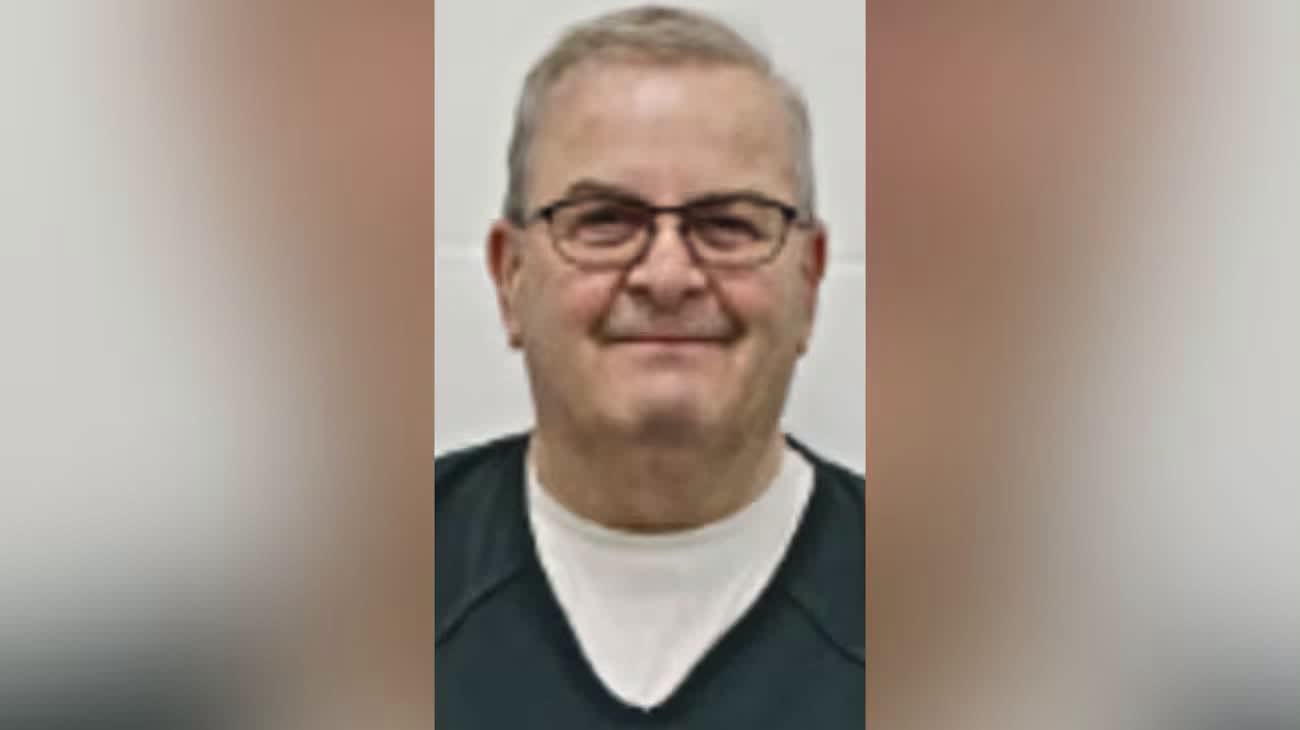 Kansas pastor Wade Booth, 70, jailed on $750,000 bond for unlawful sex relations with minor: cops