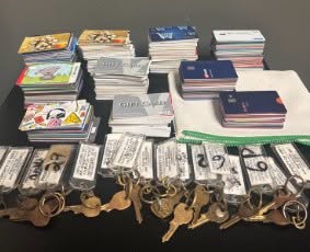 Austin woman Elizabeth Rozo busted with 400 stolen bank cards, postal keys and meth: cops