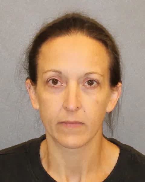 New York Mother Allegedly Held Up Speedway While 5-Year-Old Child Waited in Getaway Car