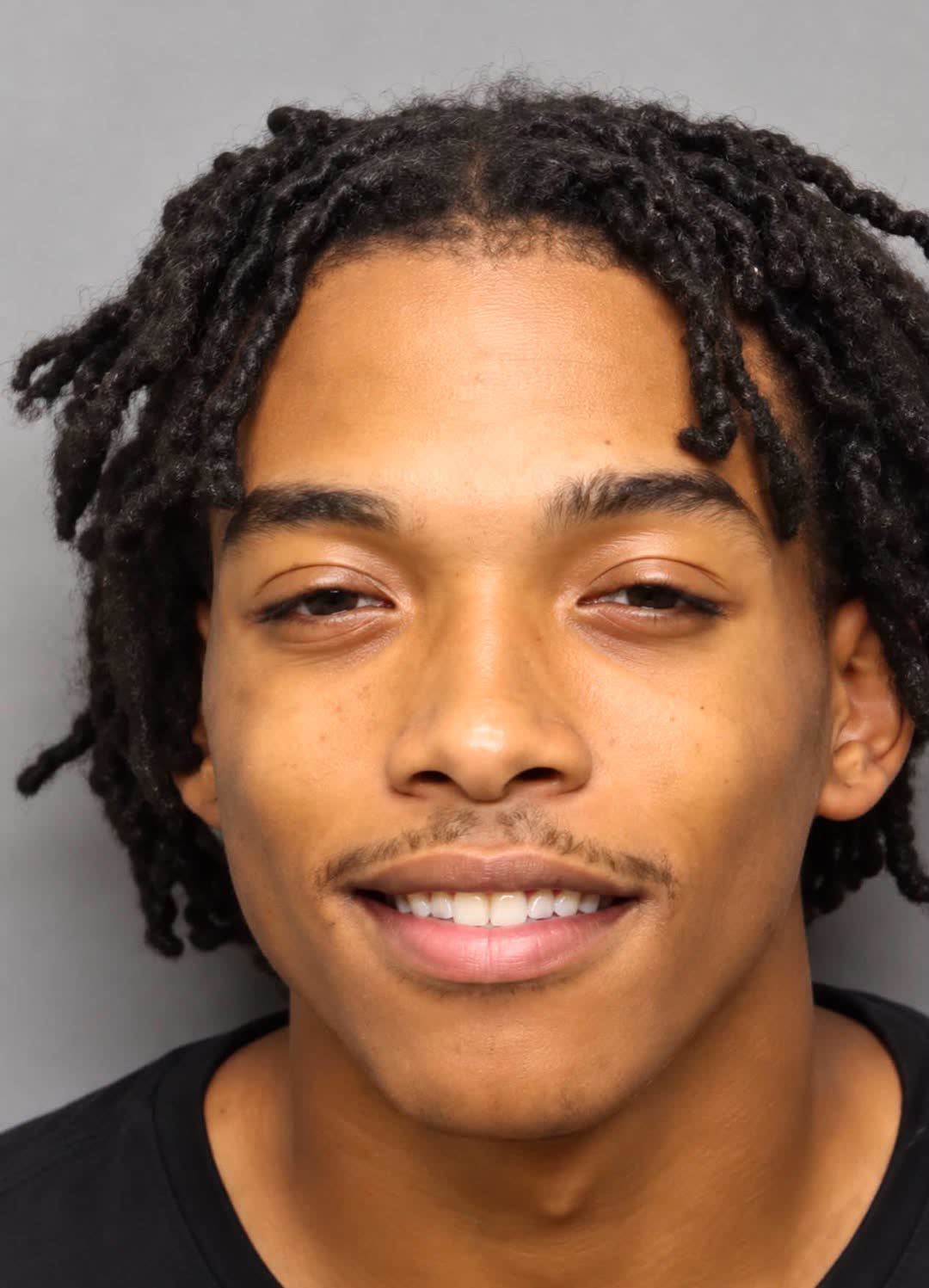 Memphis suspect Elijah Scales, found asleep outside a penal farm with bolt cutters and a loaded Glock, faces multiple felony charges