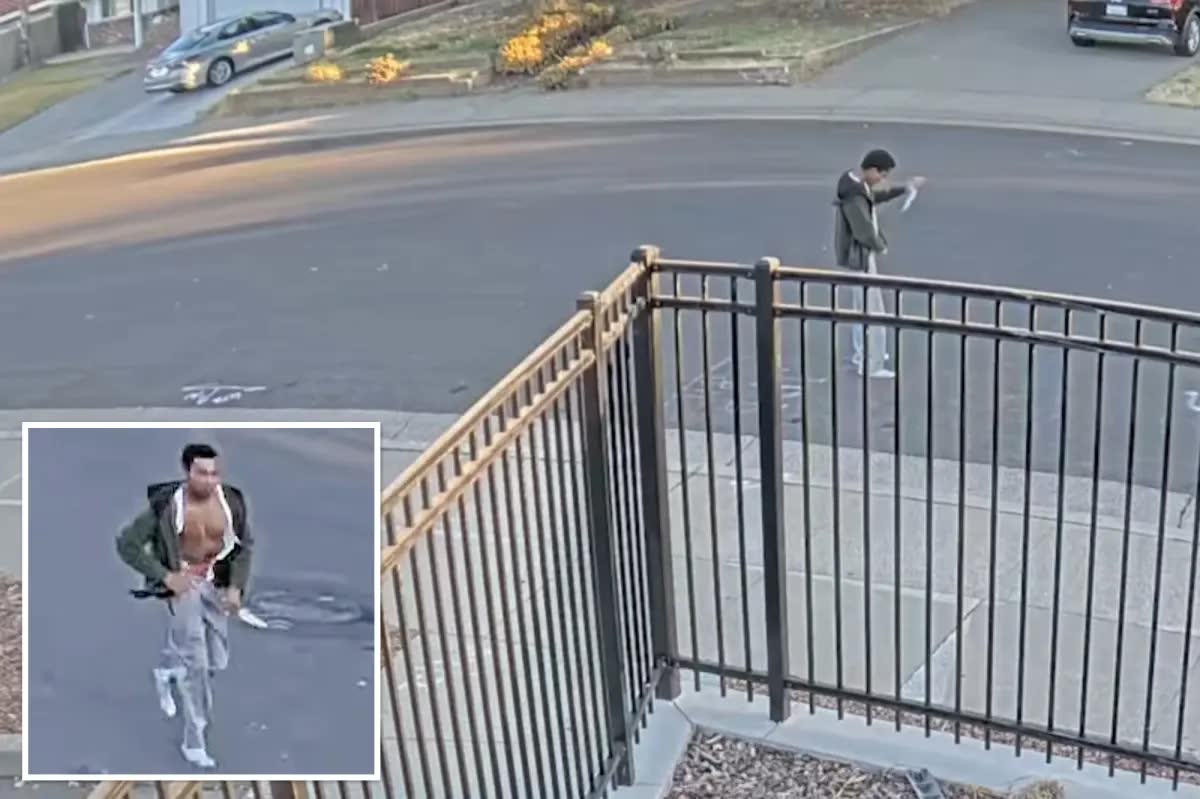 Knife-wielding attacker shot dead in Sacramento garage while stabbing 63-year-old mom and daughter: deputies