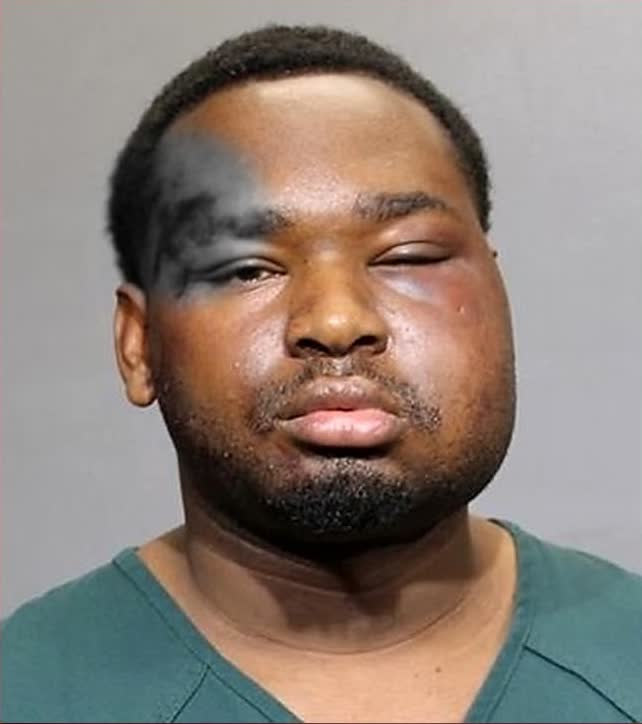 Jacksonville officers repeatedly kneed and stunned Florida rapper Dasaun Williams during his arrest — continuing to strike him as he vomited